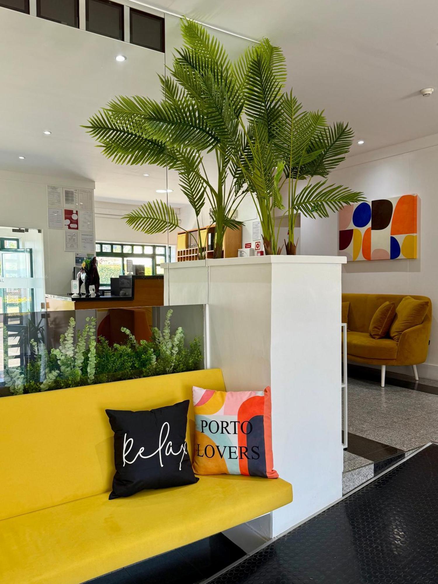 Residencial Dona Teresa Hotel Maia  Luaran gambar